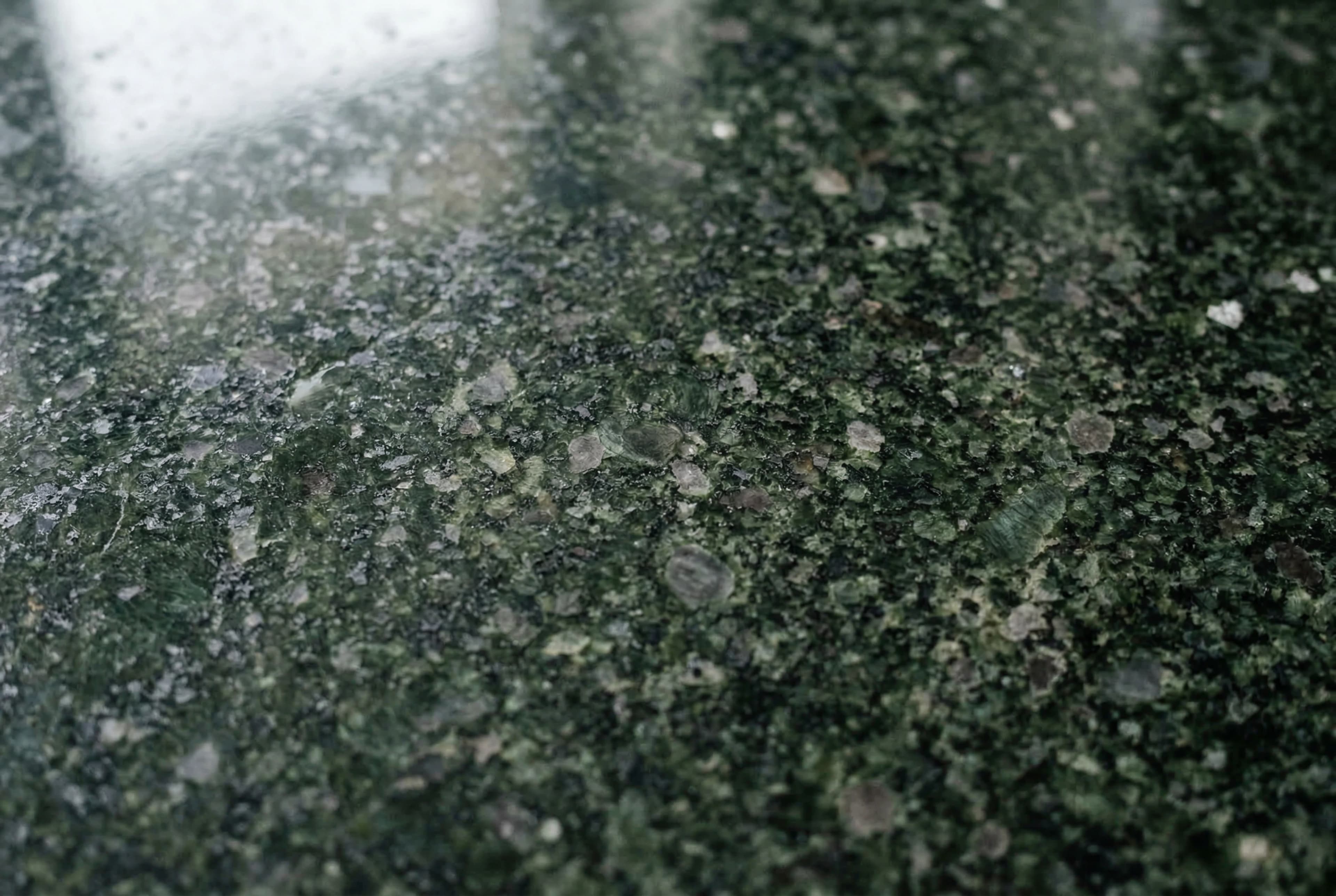 Текстура зелёный гранит